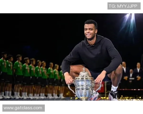 加拉塔雷萨与布鲁日激战正酣谁将赢得这场精彩对决